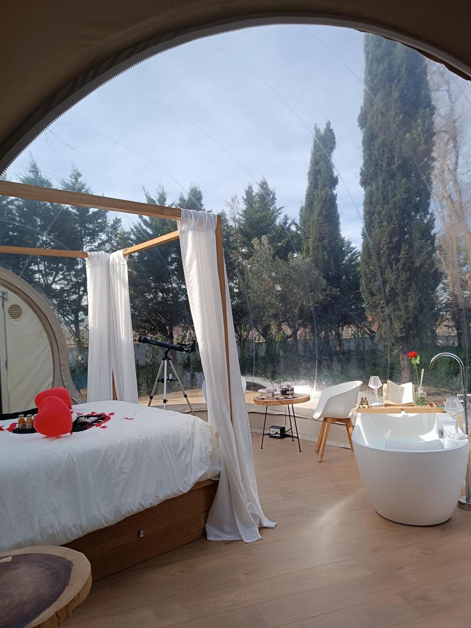 Bubble Room Puglia Villa Bautier Bubblenights Чериньола Экстерьер фото